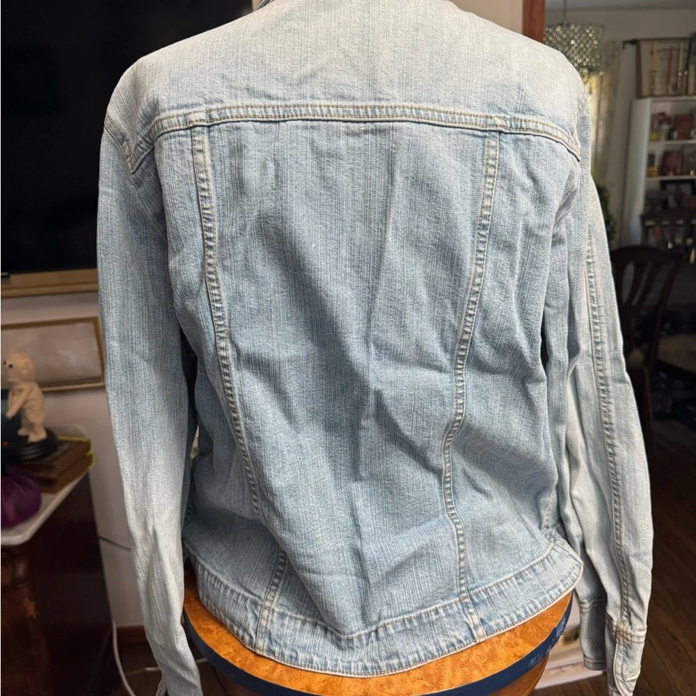 GAP Women's Sky Blue Jean Jacket - Picture 2 of 3